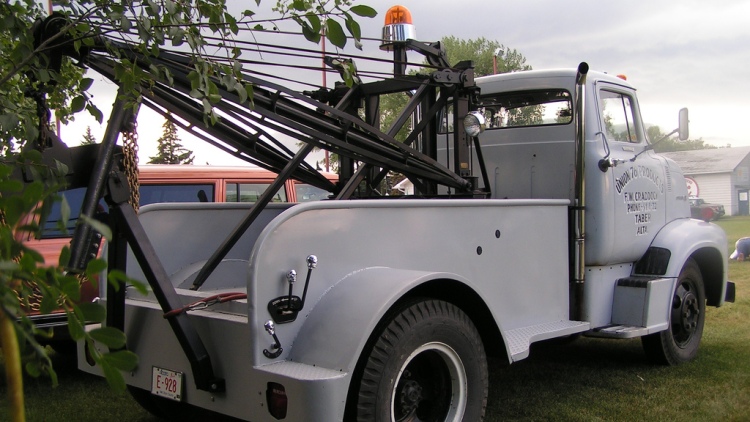 White tow truck