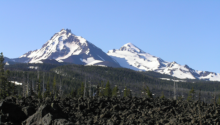 McKenzie Pass mountains