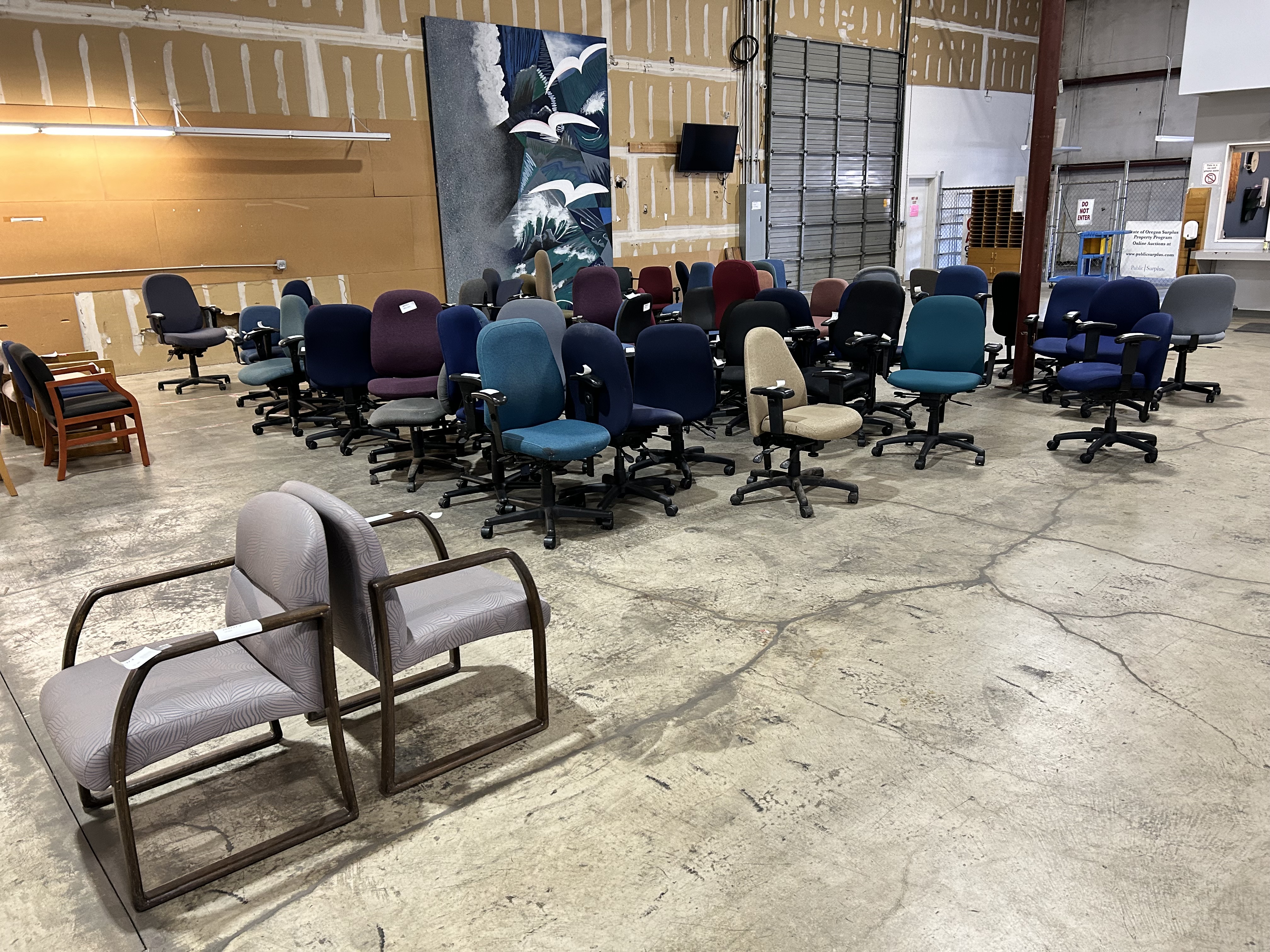 Over 20 office chairs
