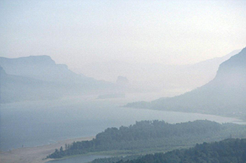 columbia gourge on a hazy day
