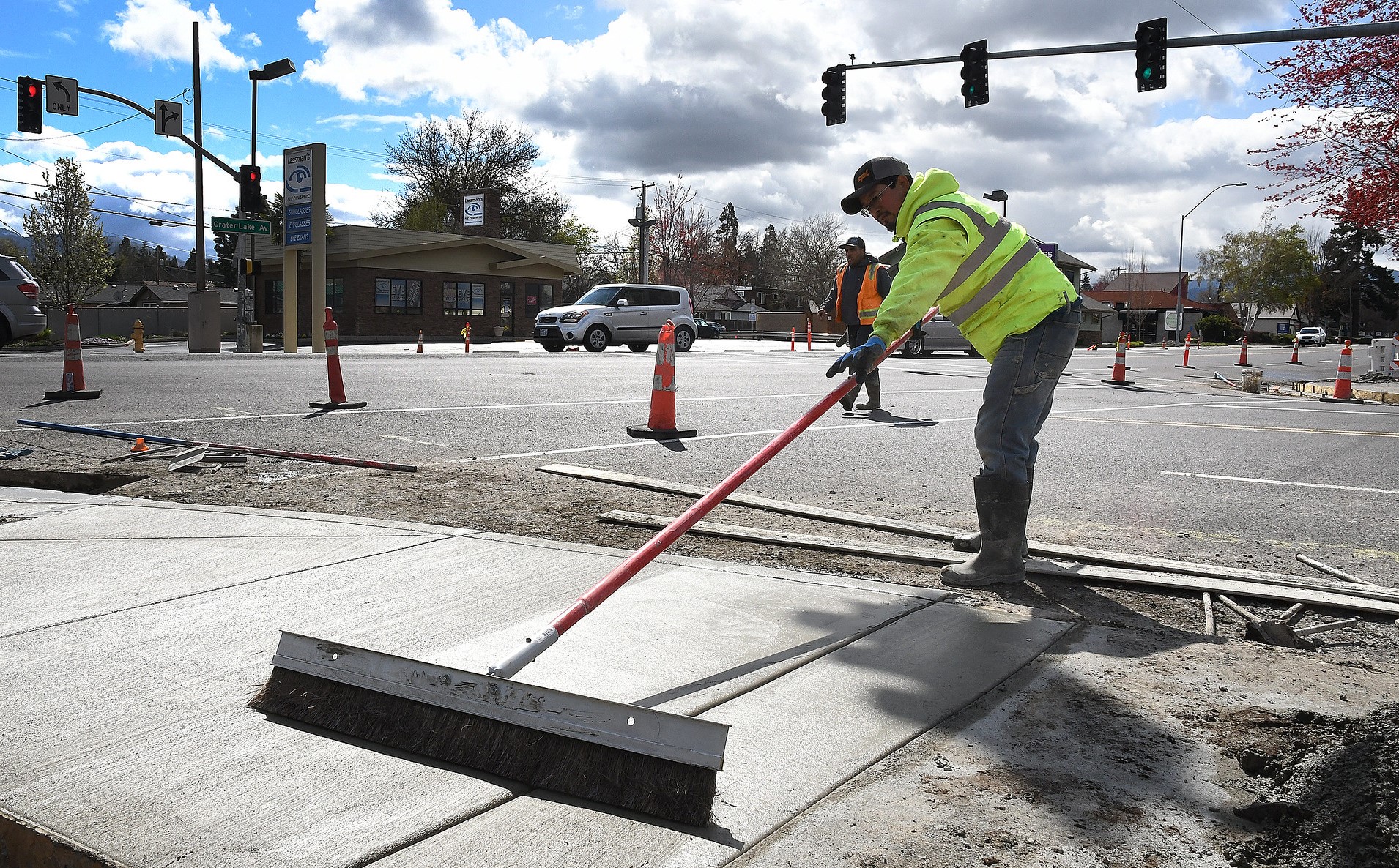 smoothing concrete for a sidewalk