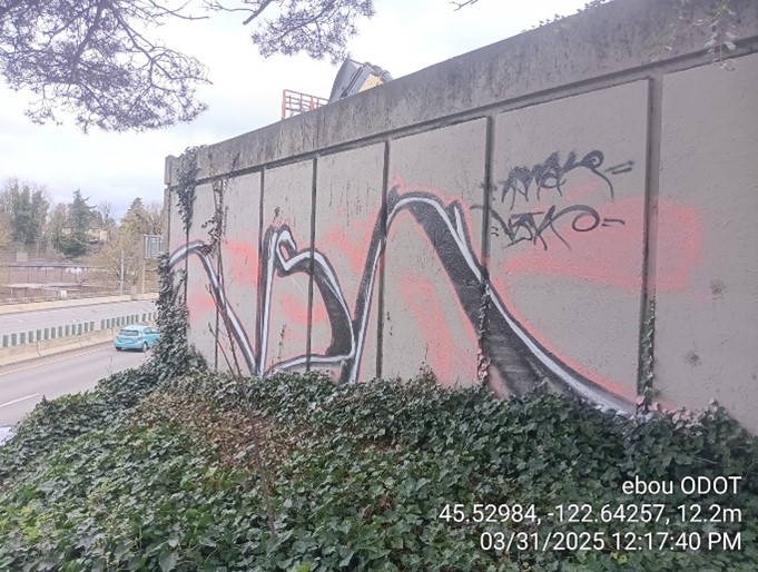 Grafitti on wall