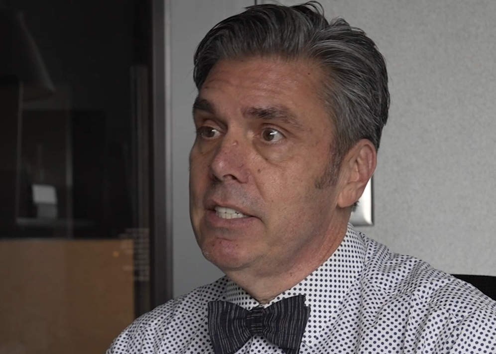 Dr. Dean Sidelinger
