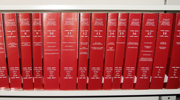 Image of Oregon revised statute books on a book shelf