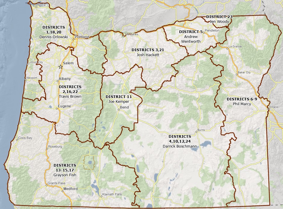 Map of Oregon divided by district borders. Each District is labelled by District number(s) and Lead Hydrogeologist.