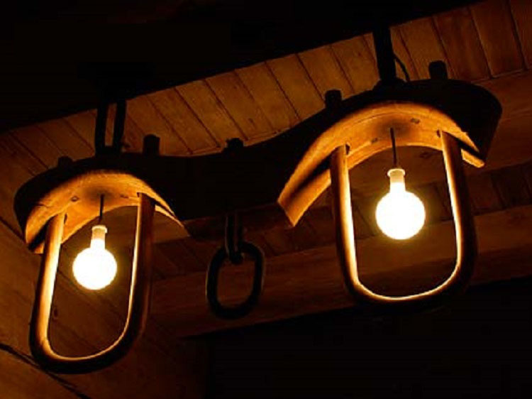 Light fixture made from an oxen yoke in the historic Timberline Lodge (Oregon State Archives Photo).