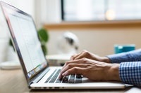 person using labtop